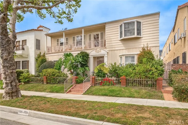 135 S Canon Drive, Beverly Hills, California 90212