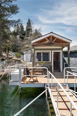0 Palisades Drive, Lake Arrowhead, California 92352