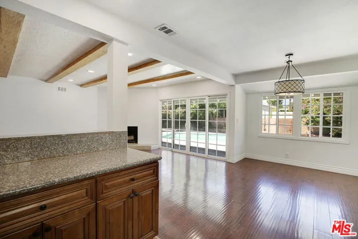 19027 Wyandotte Street, Reseda, California 91335