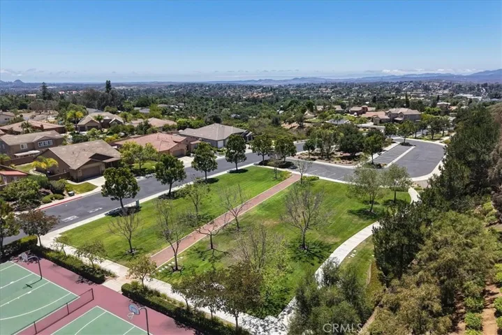 1943 James Gaynor, Fallbrook, California 92028