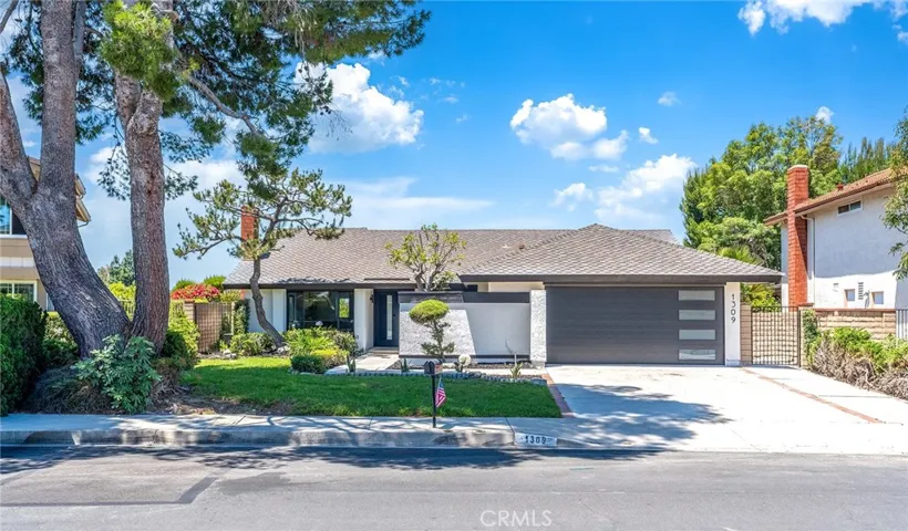 1309 Deeplawn, Diamond Bar, California 91765