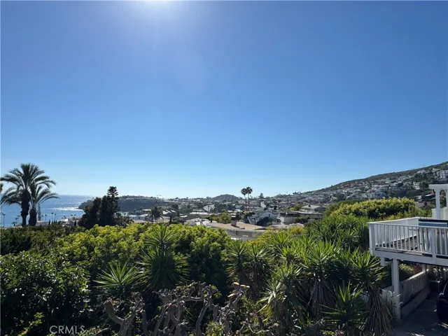 364 Ledroit Street, Laguna Beach, California 92651