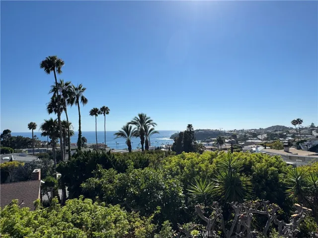 364 Ledroit Street, Laguna Beach, California 92651