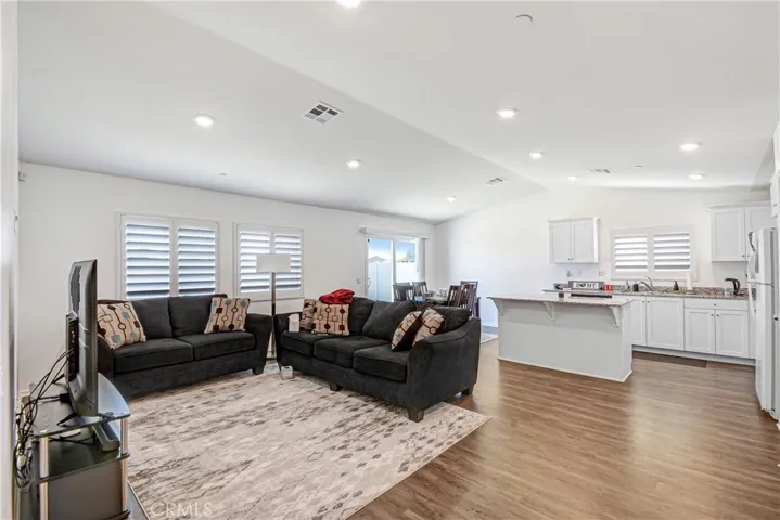 584 Directo, San Jacinto, California 92583