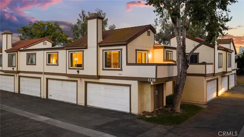 2 car attached garage w/ direct access