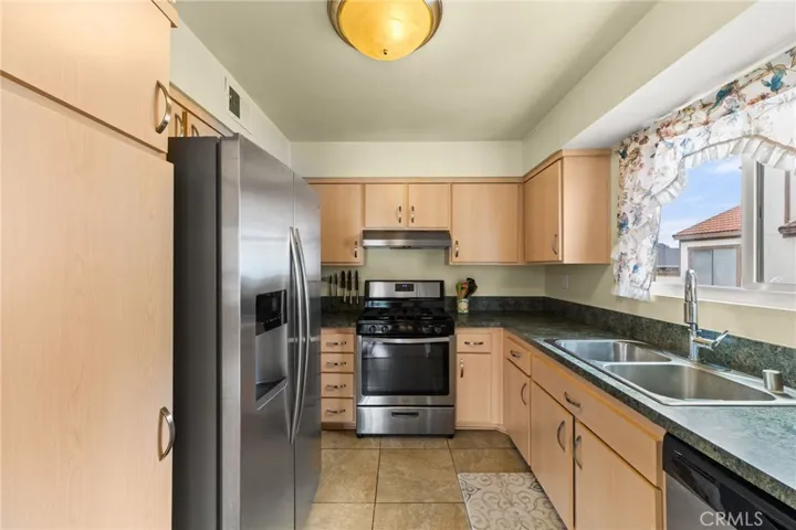1230 S Cypress Avenue F, Ontario, California 91762