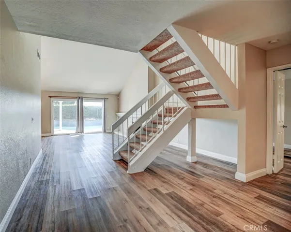 entrance to an open floor plan