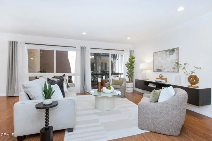 web_6_LivingRoom