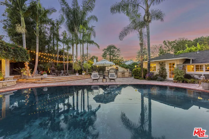 13166 Valley Vista Boulevard, Studio City, California 91604