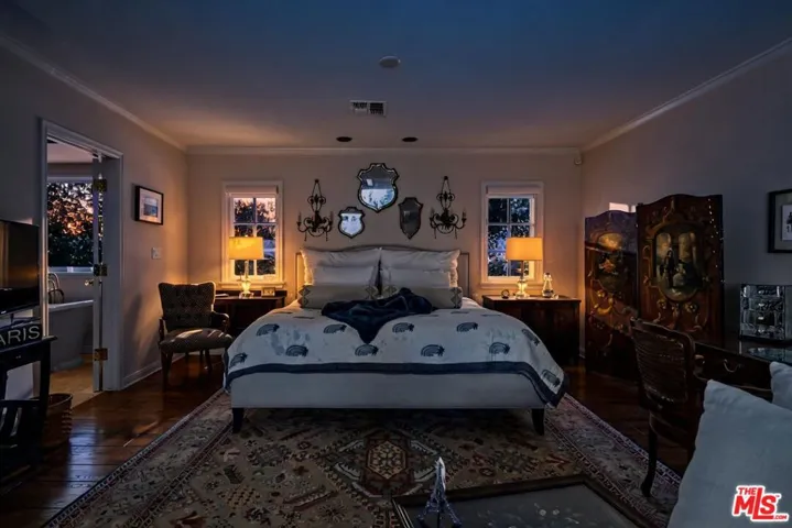 13166 Valley Vista Boulevard, Studio City, California 91604