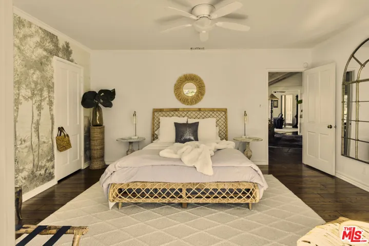 13166 Valley Vista Boulevard, Studio City, California 91604