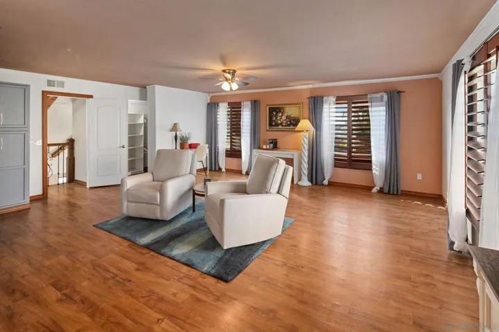 6433 La Paloma St, Carlsbad, California 92009