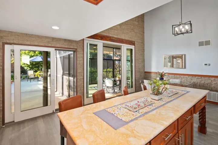 6433 La Paloma St, Carlsbad, California 92009