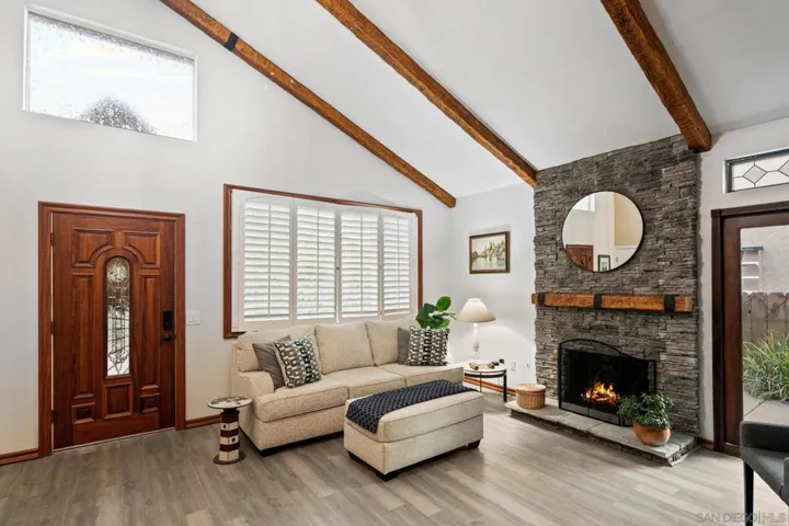 6433 La Paloma St, Carlsbad, California 92009