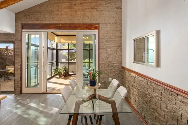 6433 La Paloma St, Carlsbad, California 92009