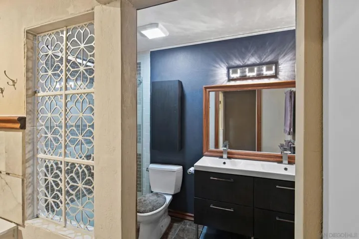 6433 La Paloma St, Carlsbad, California 92009