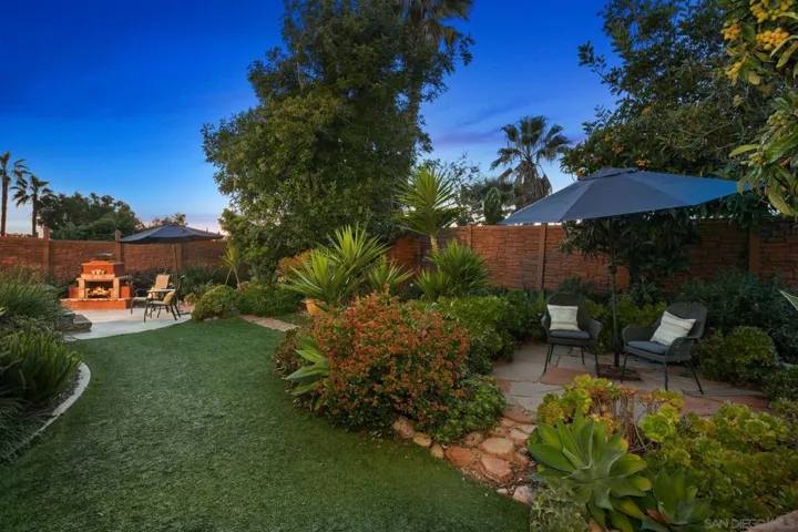 6433 La Paloma St, Carlsbad, California 92009