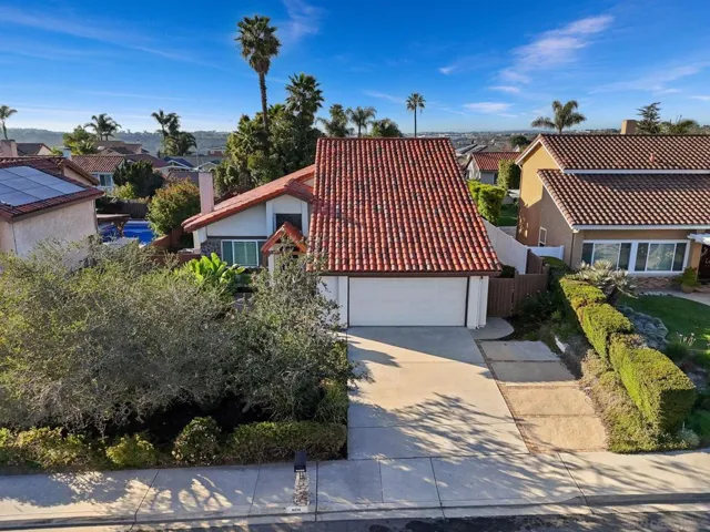 6433 La Paloma St, Carlsbad, California 92009
