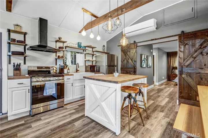 6512 Coldwater Canyon Avenue, Valley Glen, California 91606
