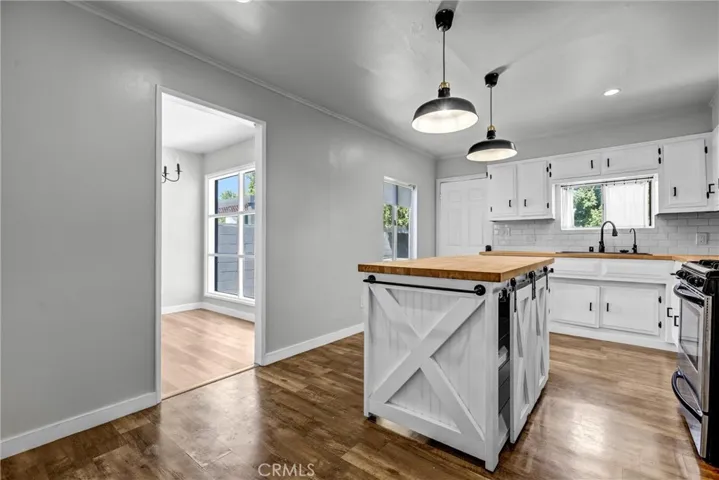 6512 Coldwater Canyon Avenue, Valley Glen, California 91606