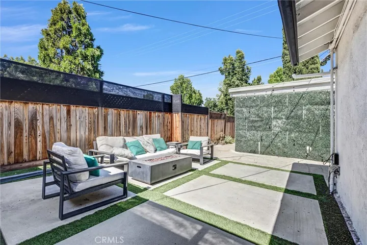 6512 Coldwater Canyon Avenue, Valley Glen, California 91606