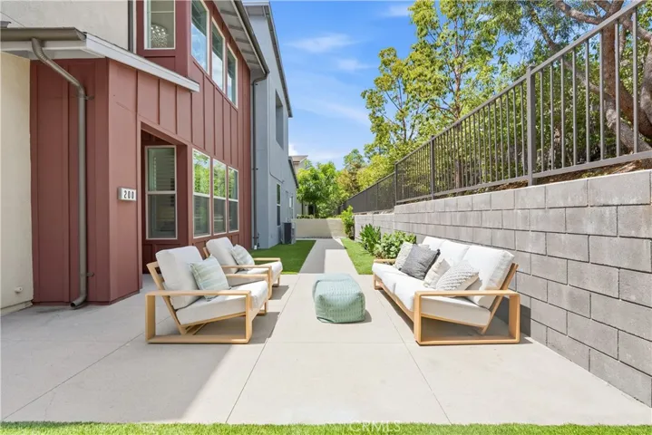 200 Alienta, Rancho Mission Viejo, California 92694