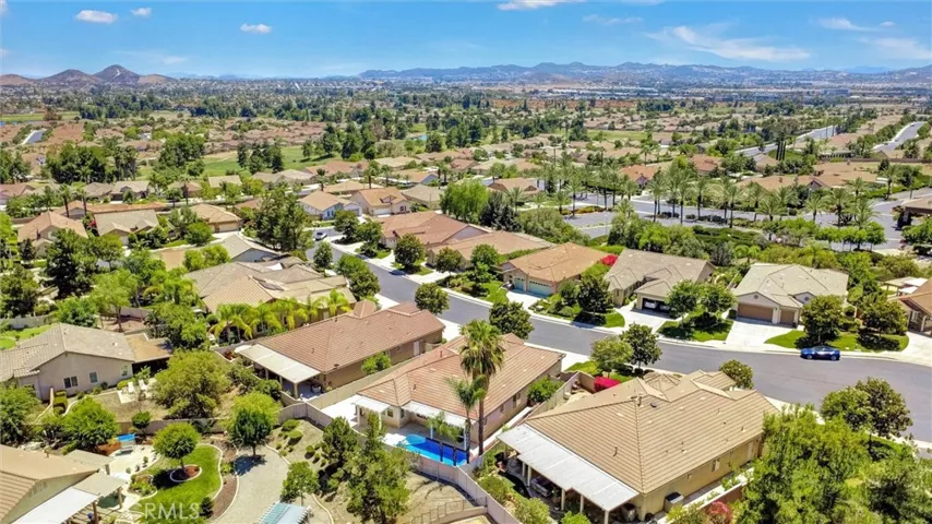 Just one block from the Oasis Clubhouse & amenities.