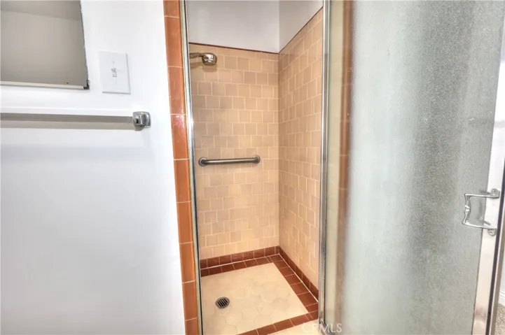 8725 S Gramercy Place, Los Angeles, California 90047