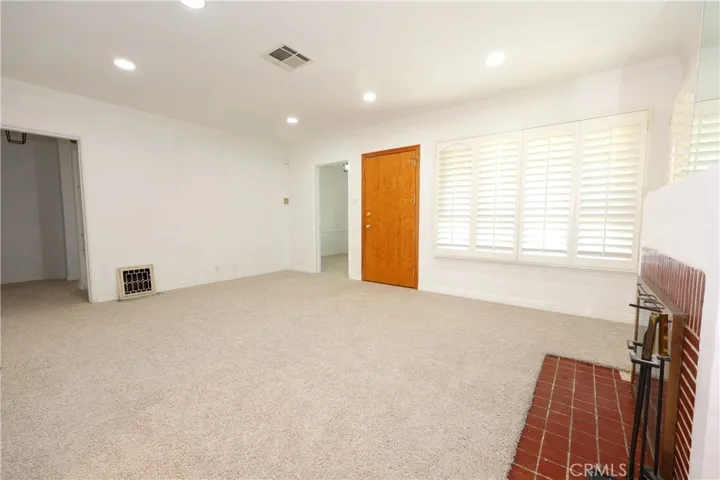 8725 S Gramercy Place, Los Angeles, California 90047