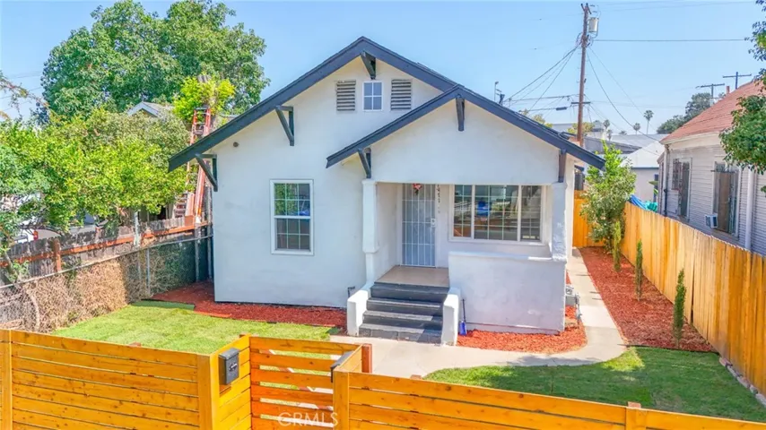 1471 E 41st, Los Angeles, California 90011