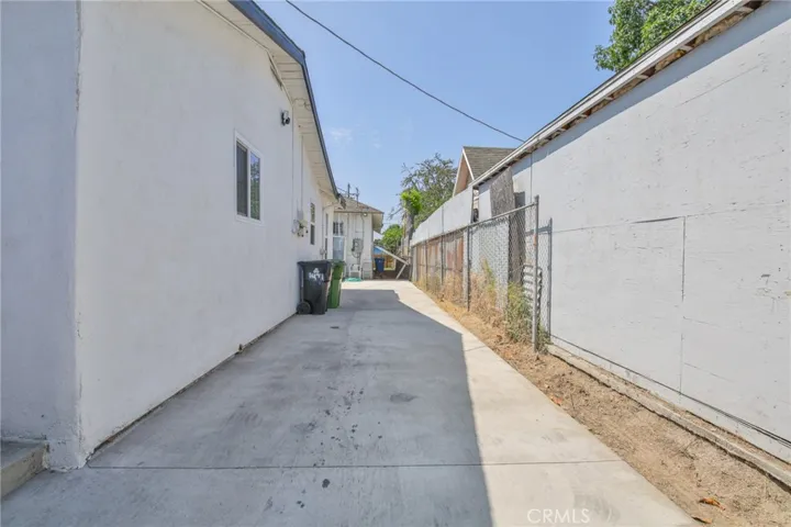 1471 E 41st, Los Angeles, California 90011