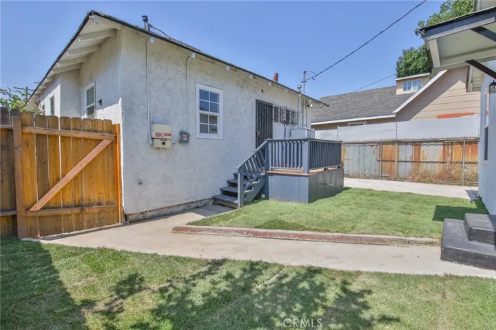 1471 E 41st, Los Angeles, California 90011
