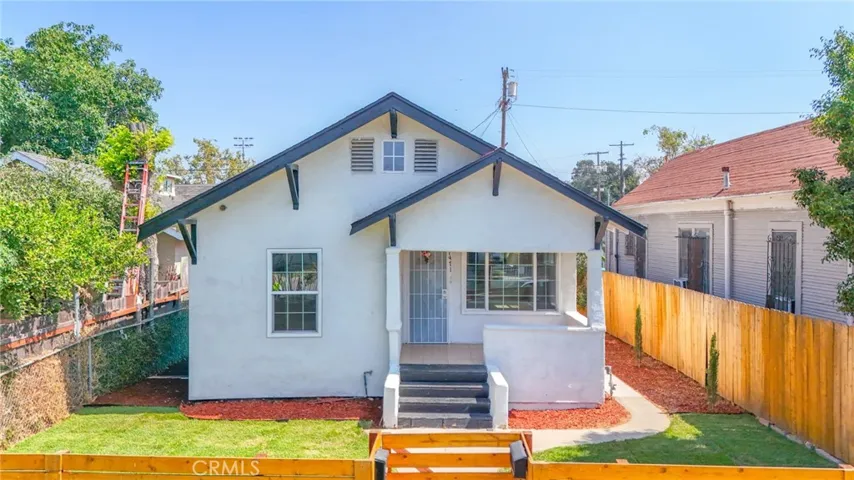 1471 E 41st, Los Angeles, California 90011