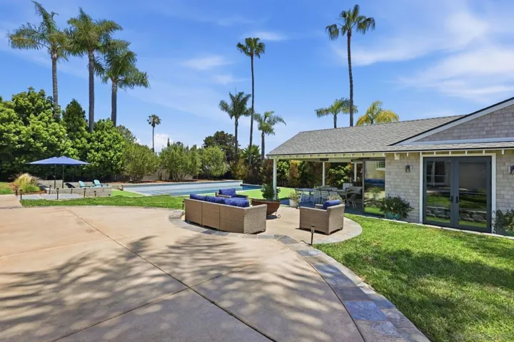 , Solana Beach, California 92075