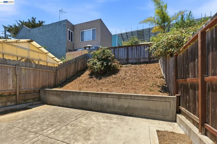 780 Goettingen St, San Francisco, California 94134