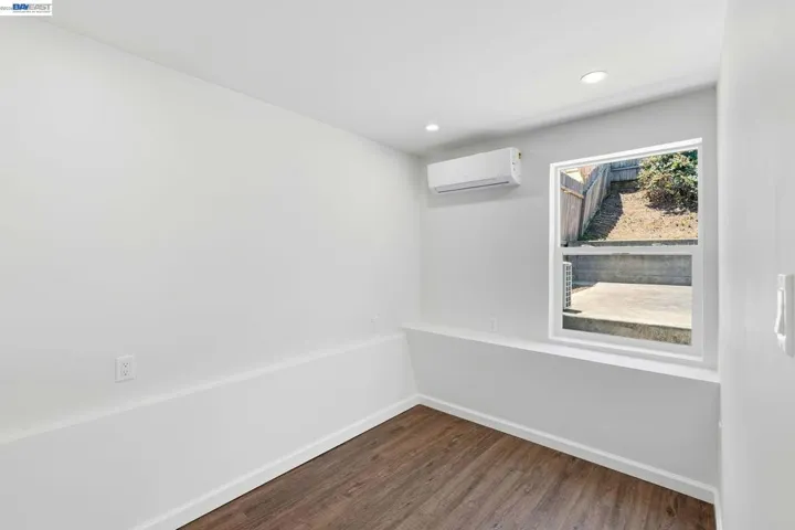 780 Goettingen St, San Francisco, California 94134