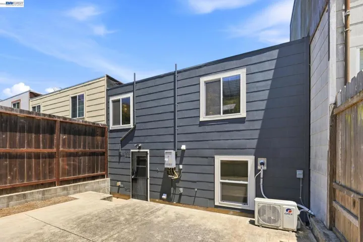780 Goettingen St, San Francisco, California 94134