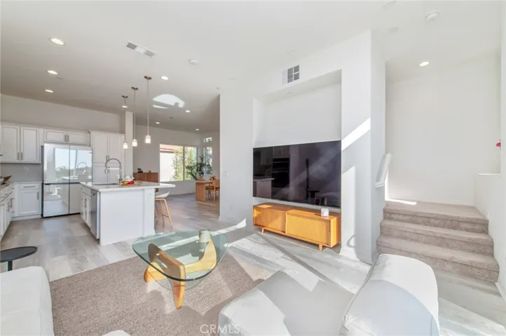 128 Keeper, Irvine, California 92618