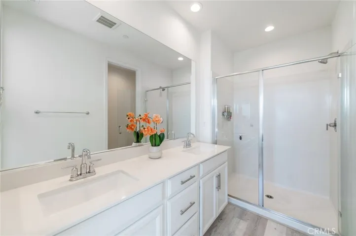 128 Keeper, Irvine, California 92618