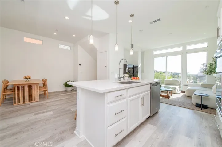 128 Keeper, Irvine, California 92618