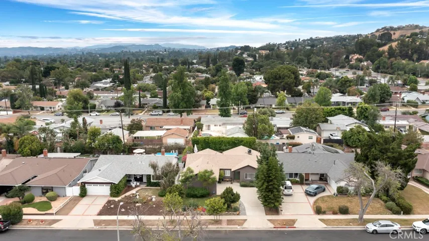 24336 Hartland Street, West Hills, California 91307