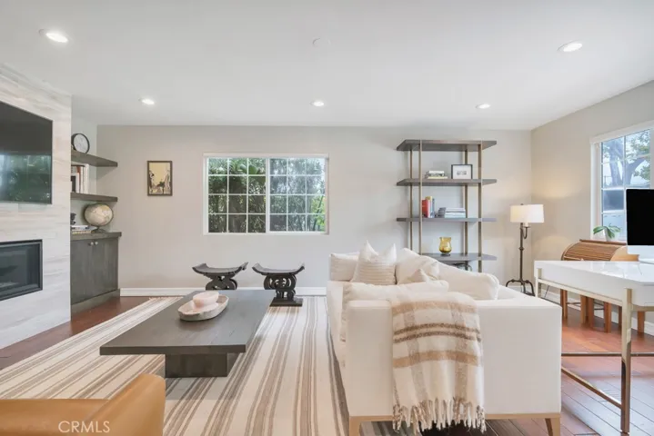 24336 Hartland Street, West Hills, California 91307