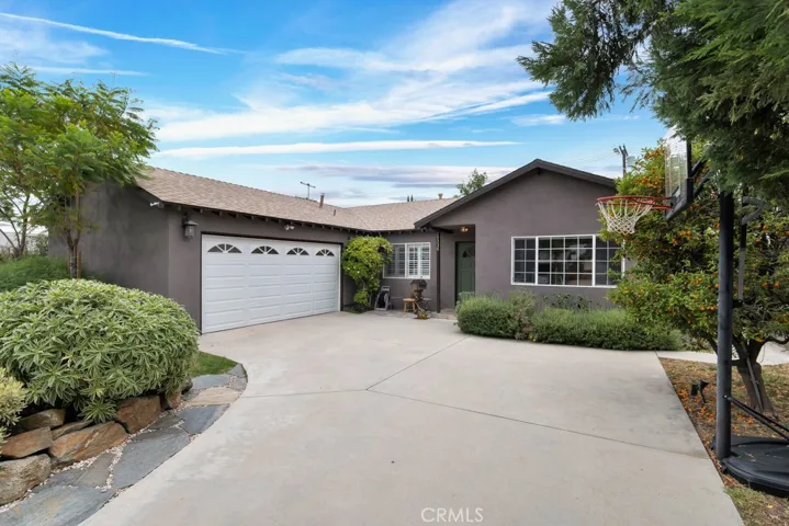 24336 Hartland Street, West Hills, California 91307
