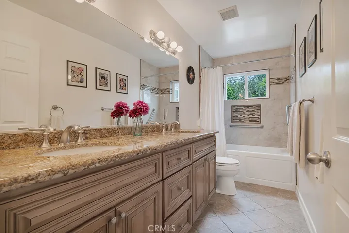 24336 Hartland Street, West Hills, California 91307