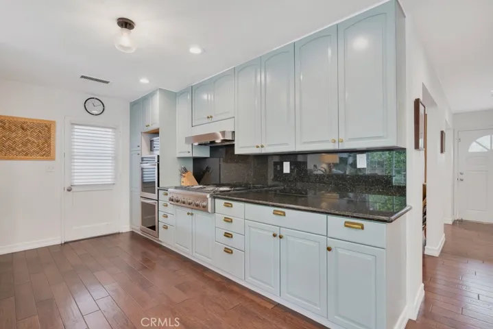 24336 Hartland Street, West Hills, California 91307