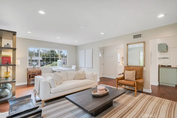 24336 Hartland Street, West Hills, California 91307