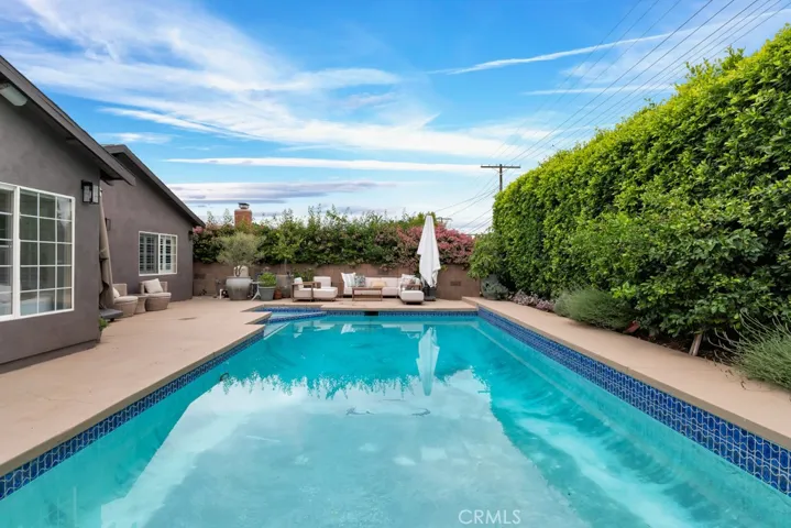 24336 Hartland Street, West Hills, California 91307