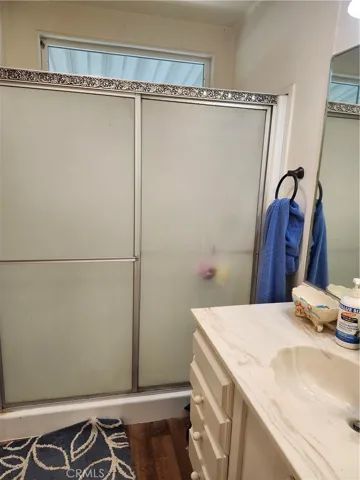 2nd Bathroom