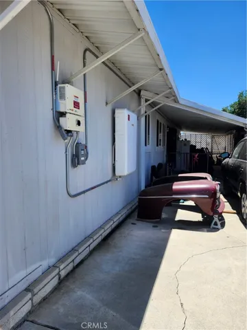 Breezeway between house and garage