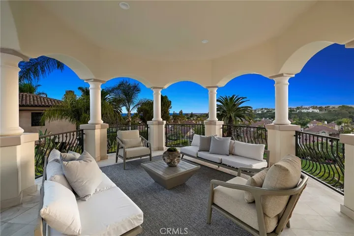 11 O Hill Rdg, Laguna Niguel, California 92677